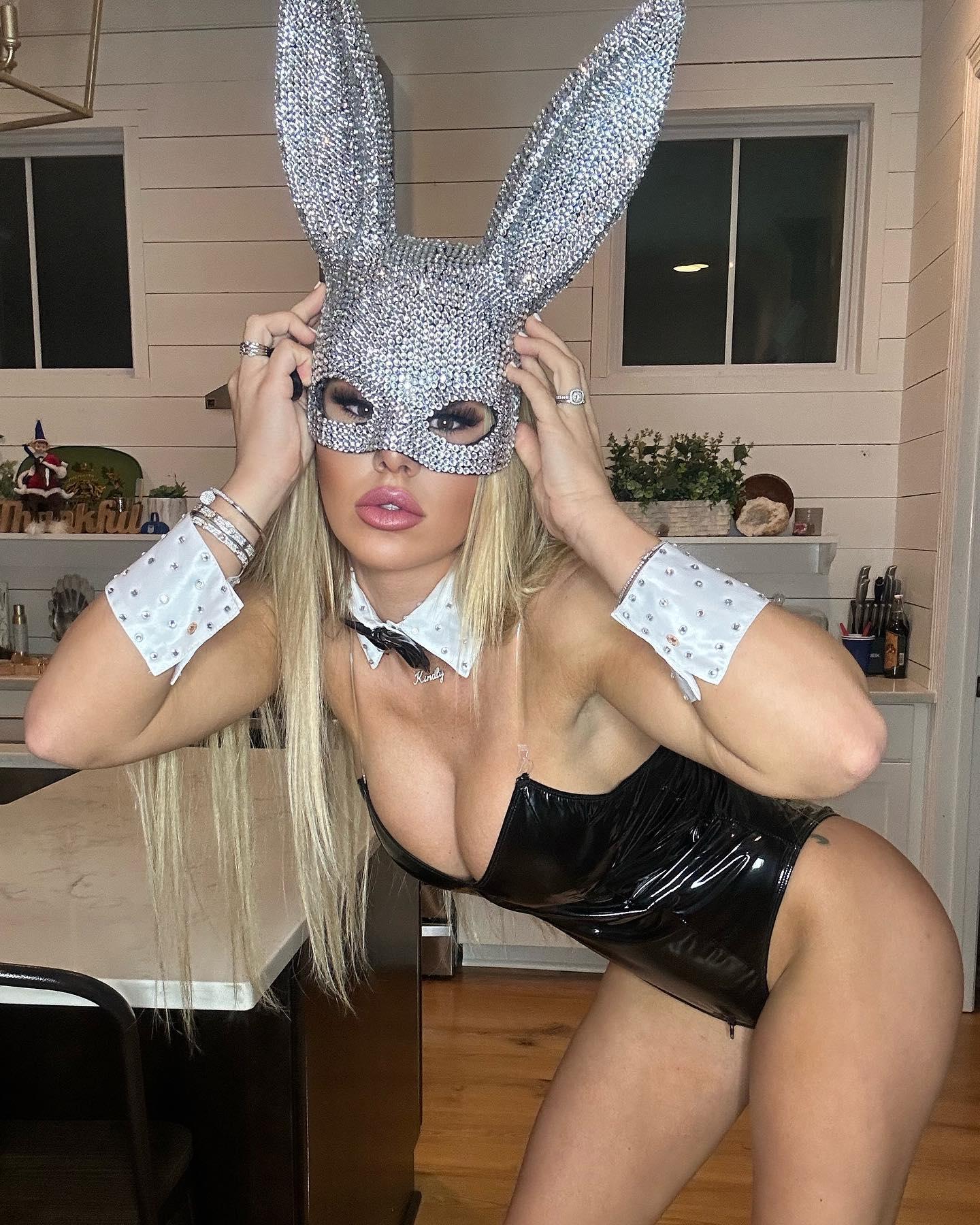 The Bizarre Truth About The Kindly Myers Leak