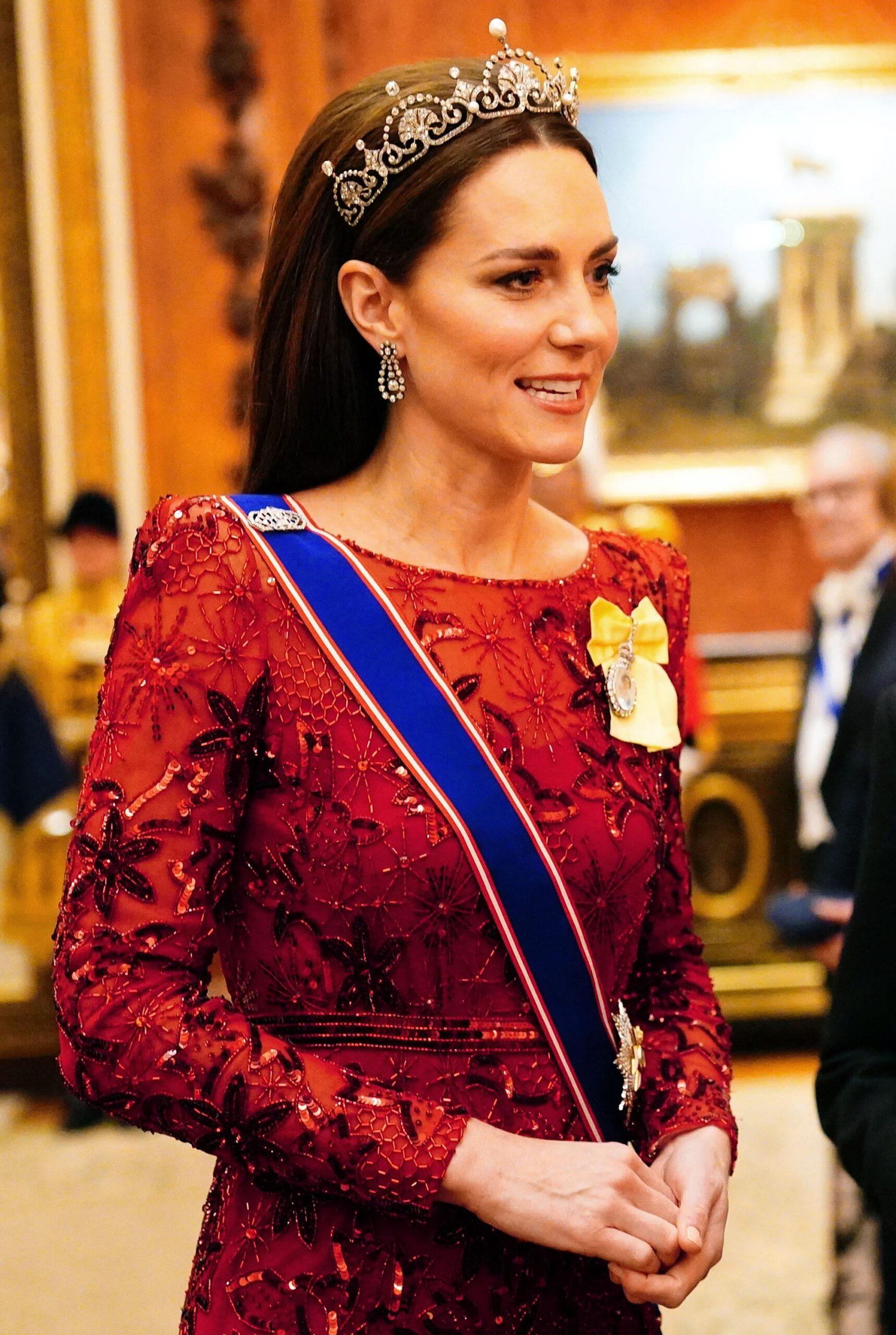Rei Carlos III concede novo título de prestígio à princesa Kate Middleton