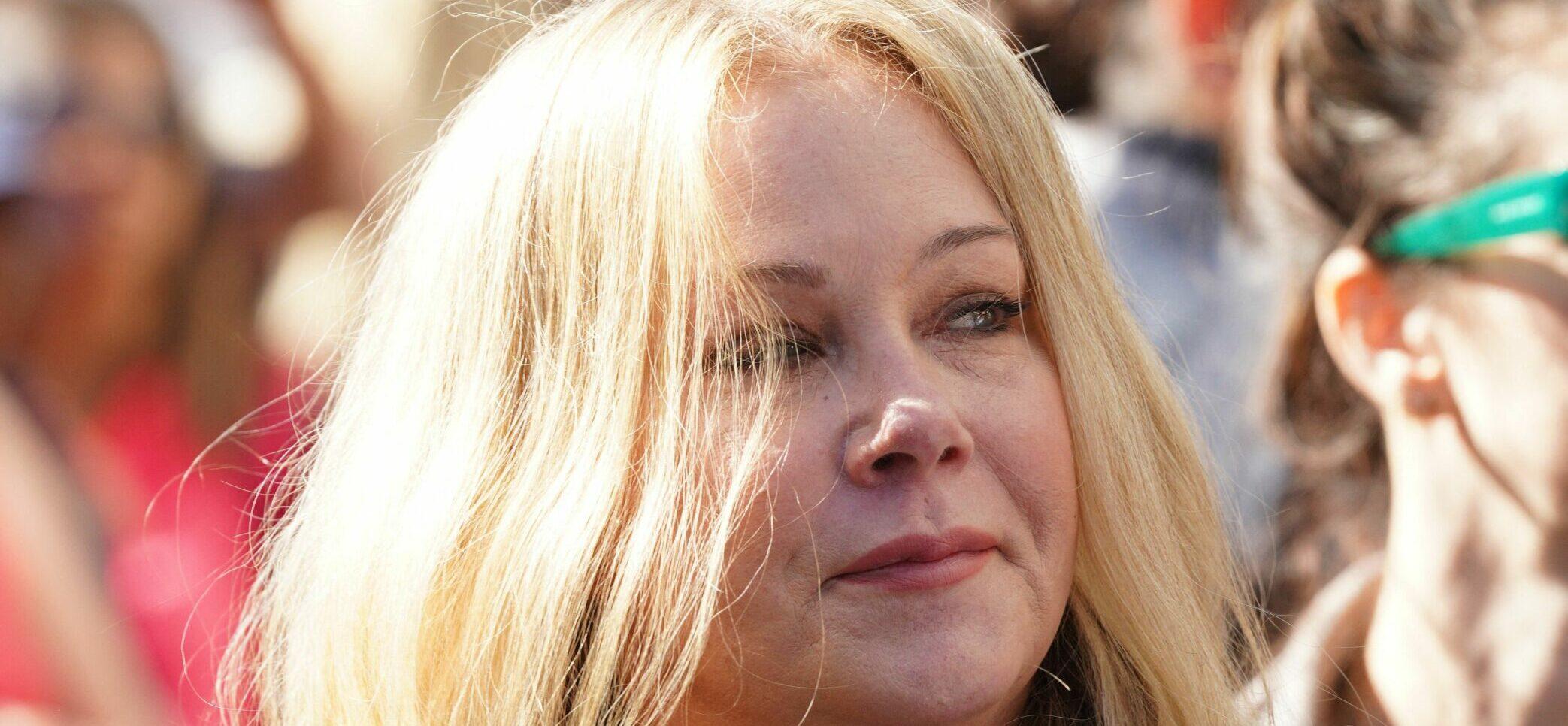 Christina Applegate Talks About Humor During MS Battle