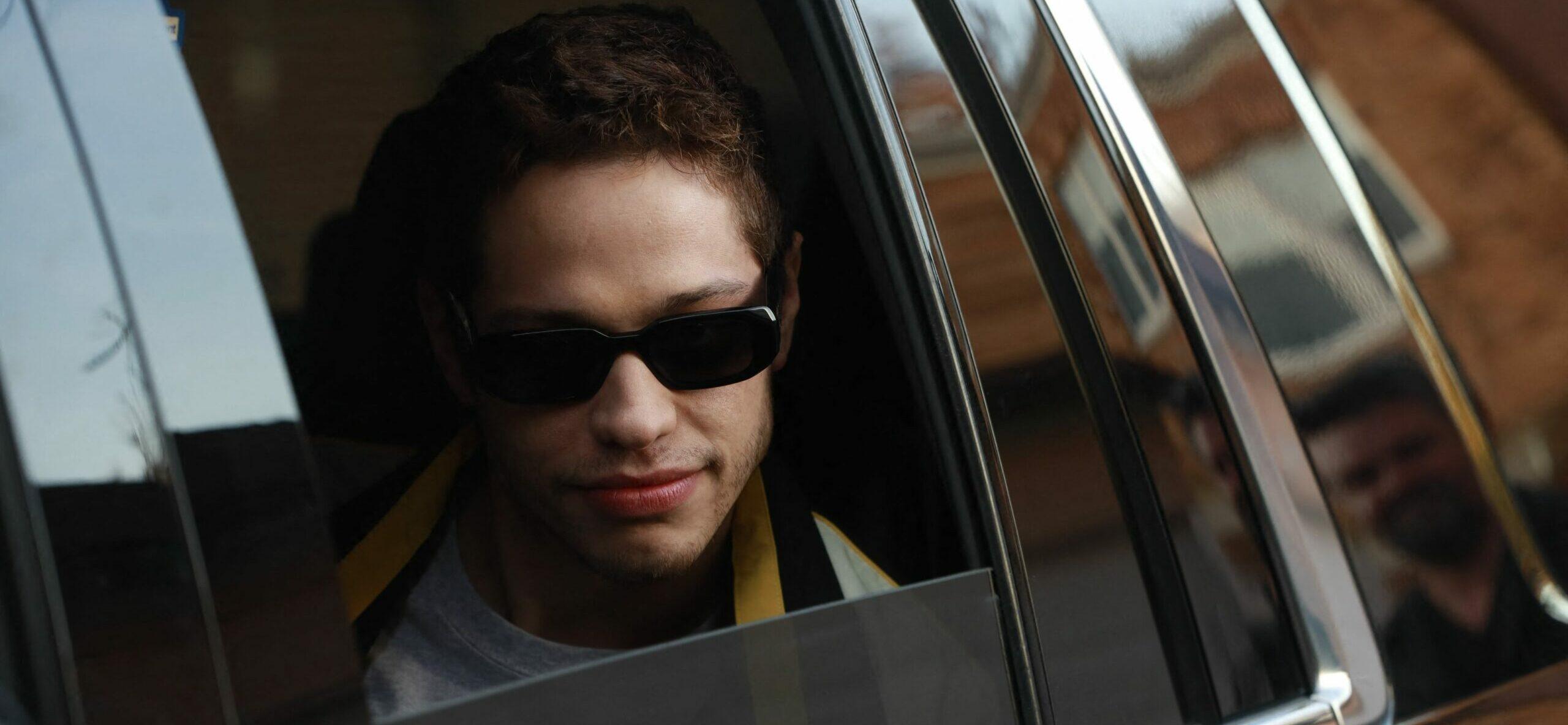 Pete Davidson Friends Worried He Could Spiral While Taking On Joey Ramone Role!