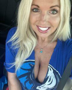 'Texas Thighs' Courtney Ann In A G-String Brings Back Purple Hair