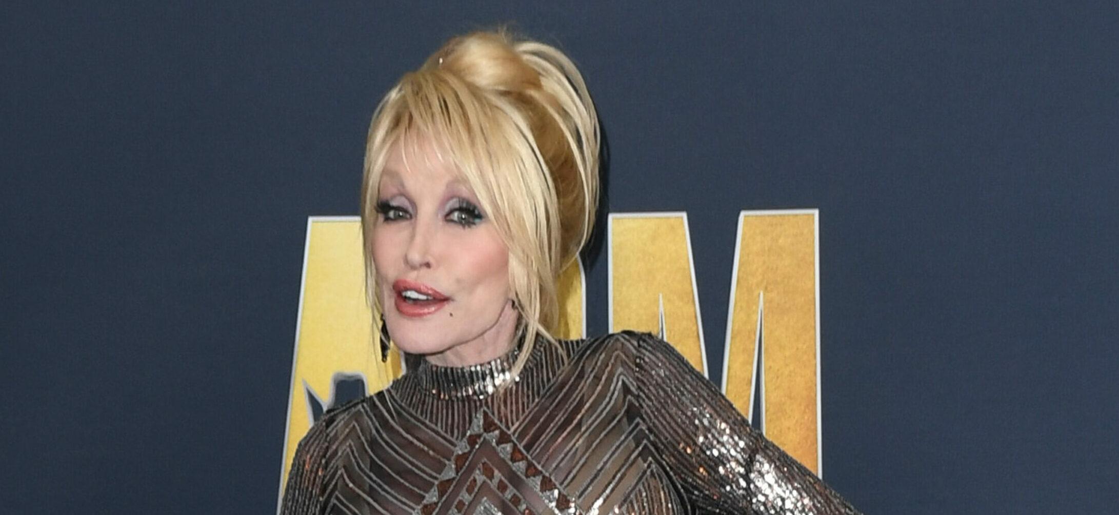 Dolly Parton, 77, Wows Fans In Dallas Cowboy Cheerleader Outfit