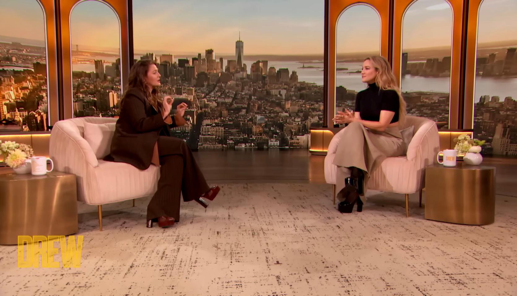Drew Barrymore and Kate Hudson on "The Drew Barrymore Show"