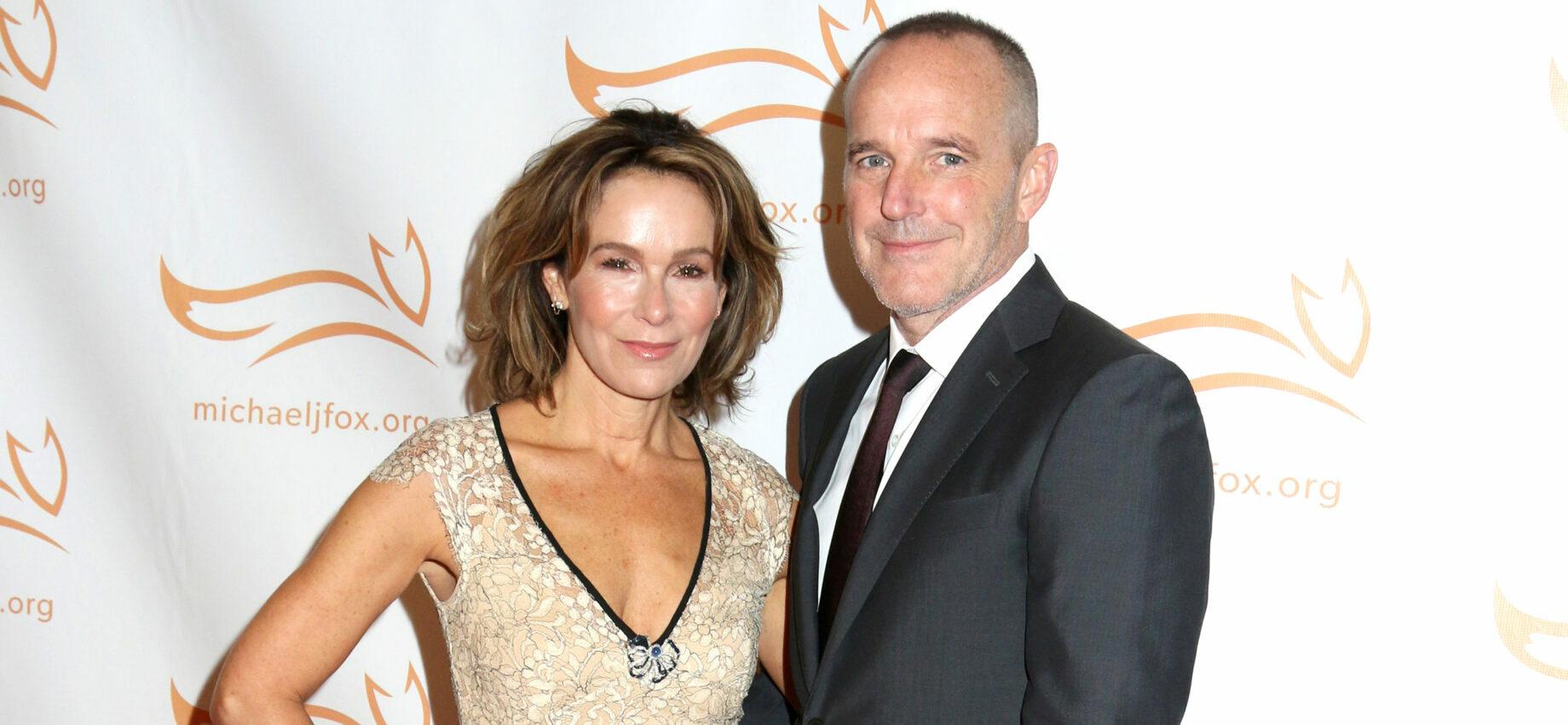 Jennifer Grey and Clark Gregg Divorcing