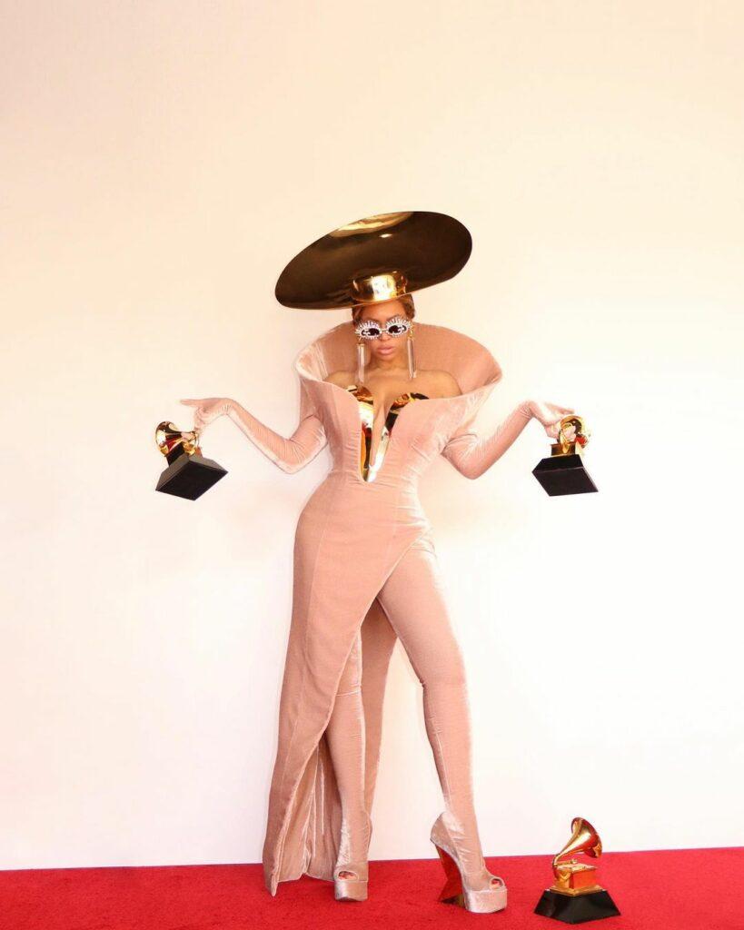 Beyoncé breaks Grammy record of all time wins at 32