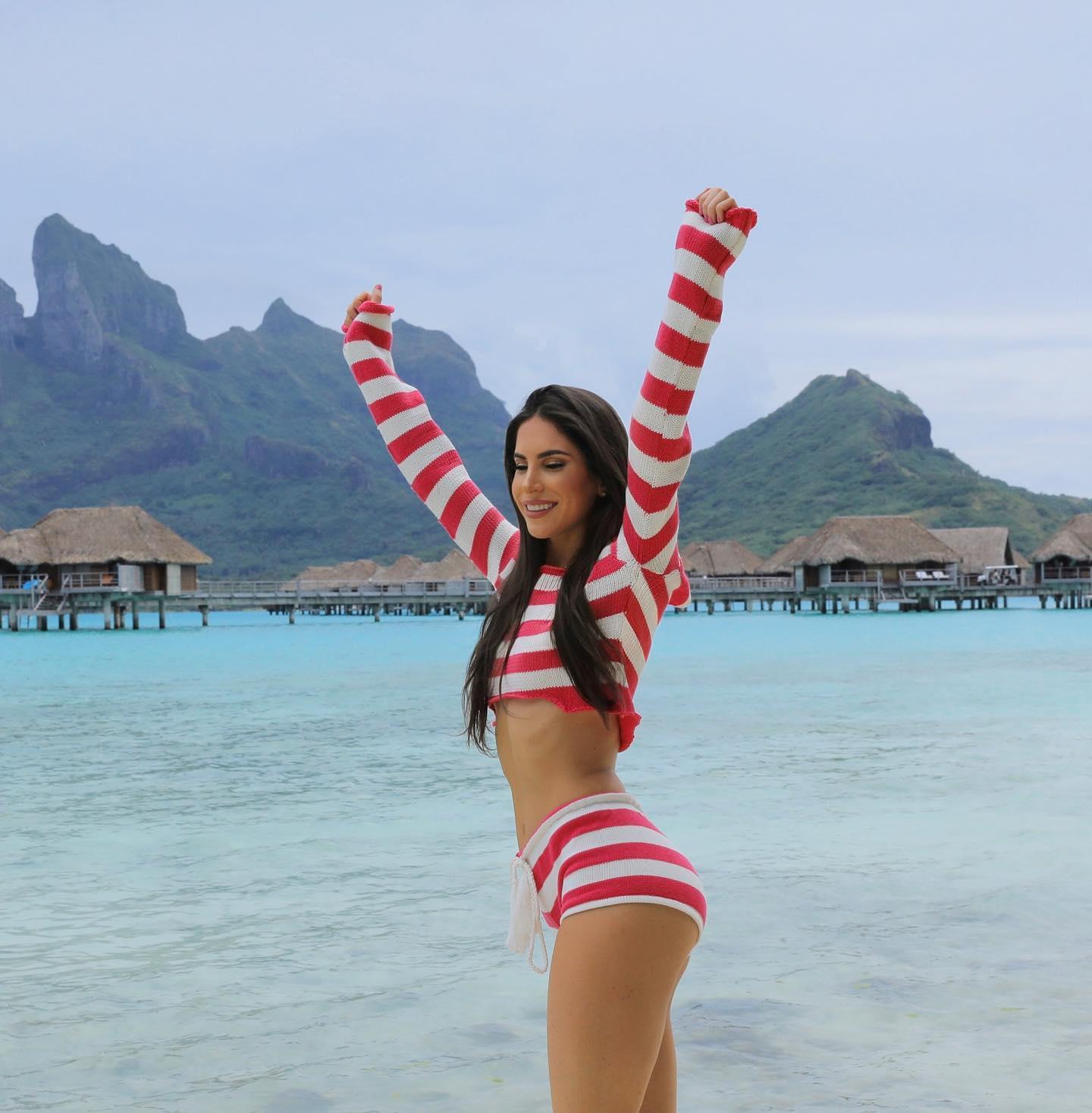 Jen Selter in Where's Waldo? swimsuit