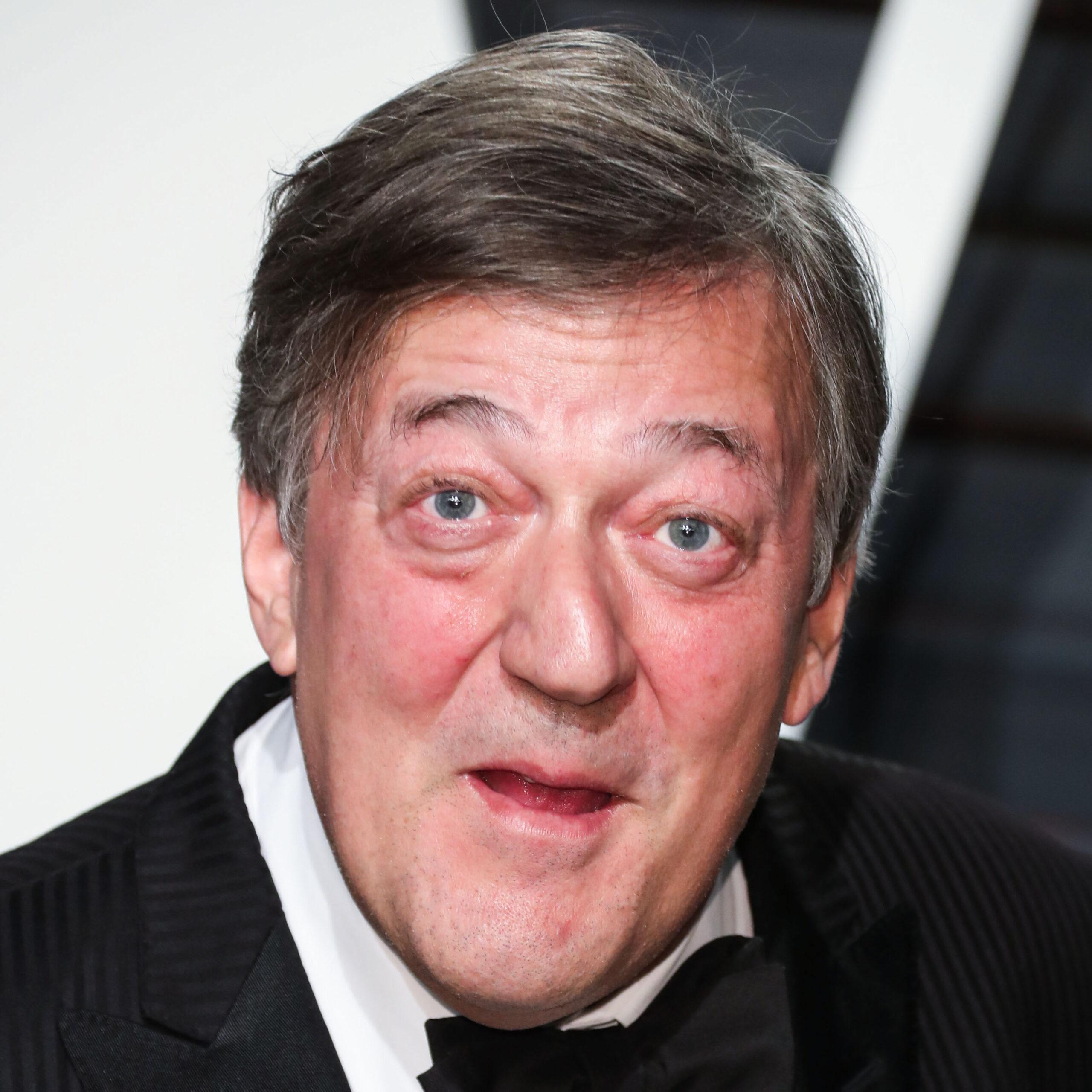 Stephen Fry To Host Rebooted Version Of 'Jeopardy!'