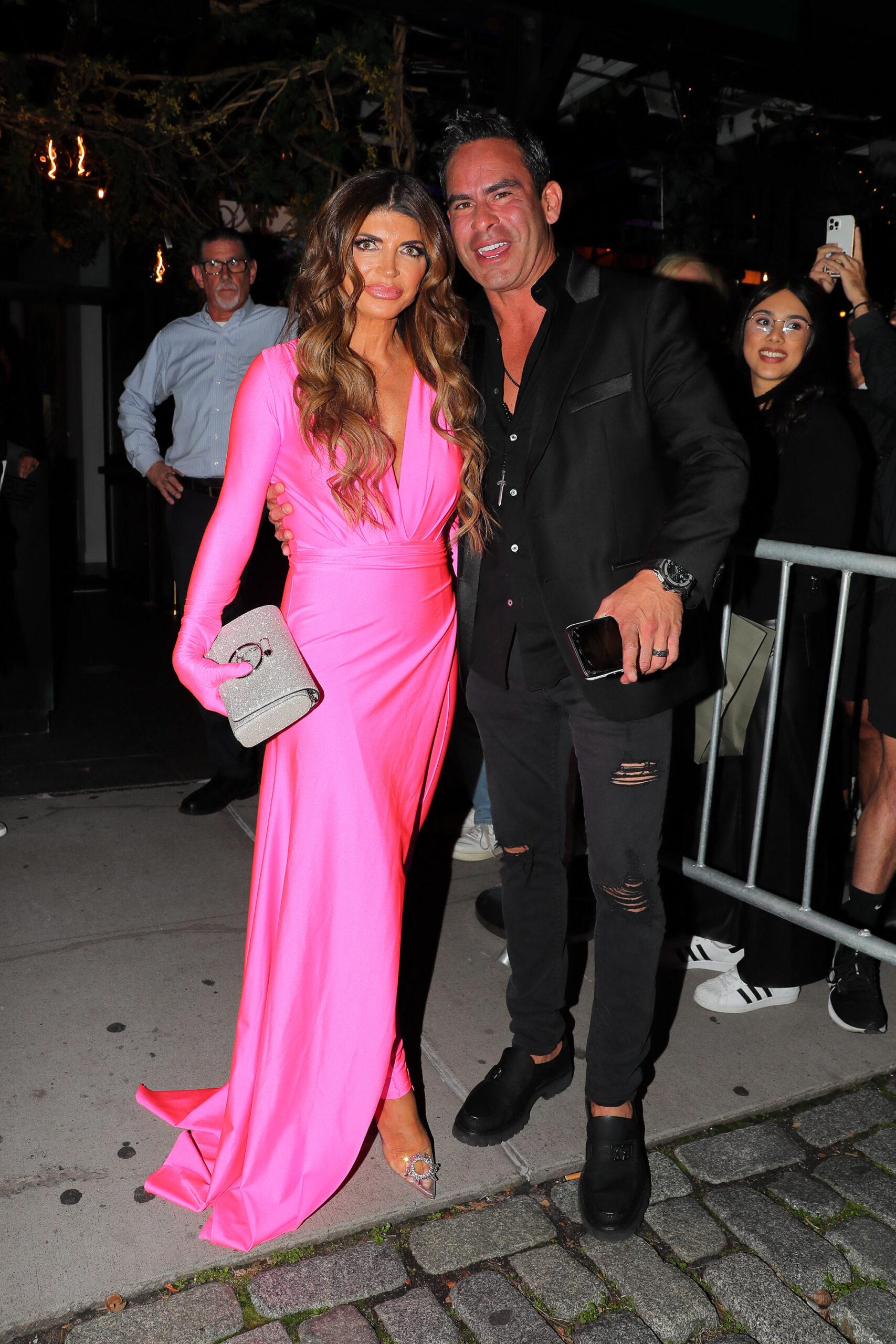 Teresa Giudice and husband Luis Ruelas posed for the cameras as heading to Bravocon in New York City