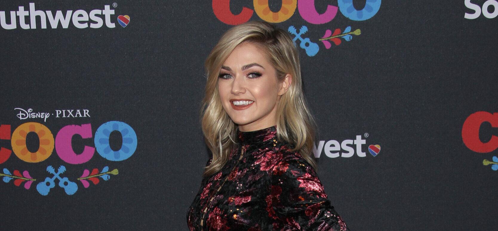 Former 'DWTS' Pro Lindsay Arnold Shows Baby Bump In Vegas