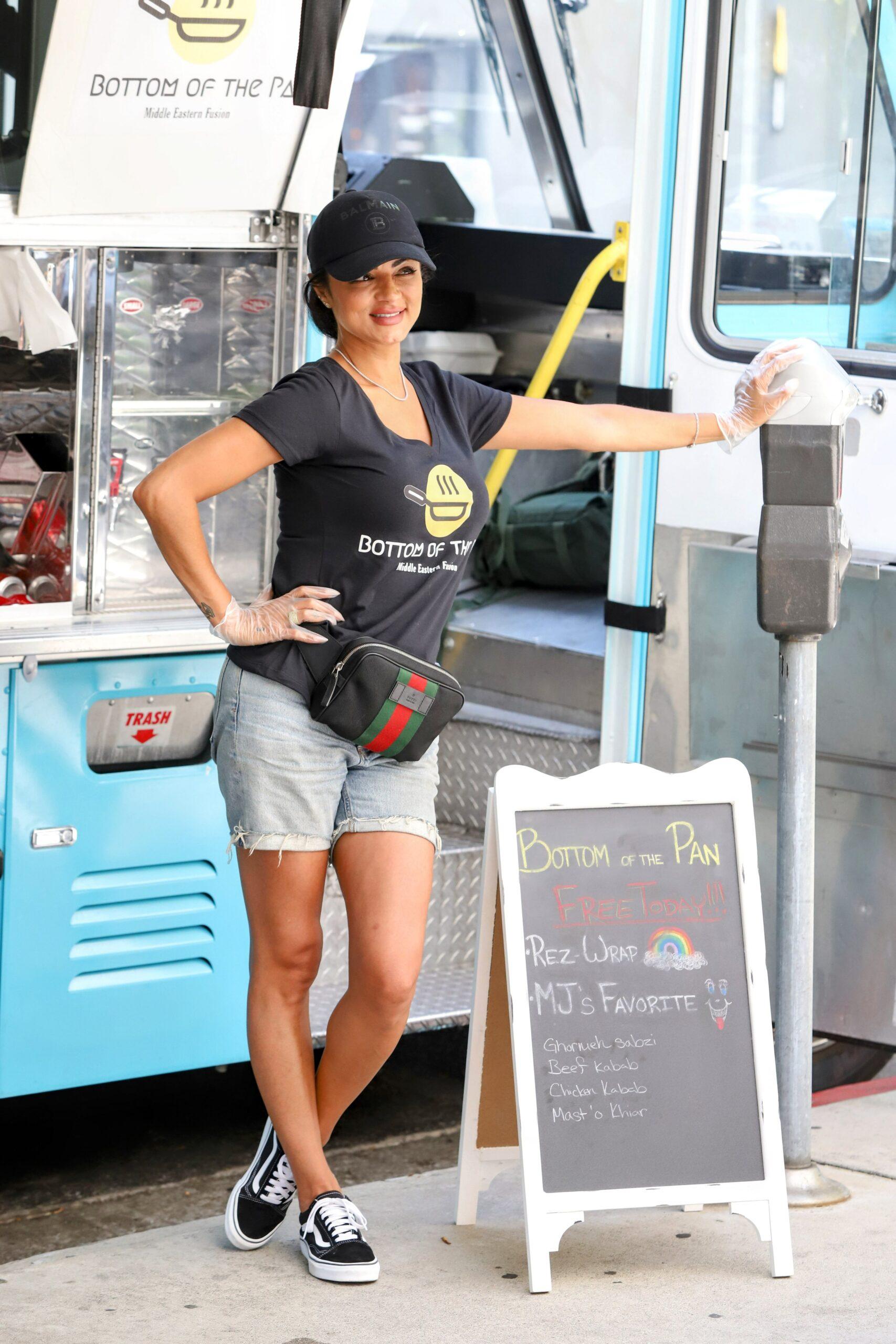 Shahs of Sunset set up a food truck called quot Bottom of the Pan quot with Middle Eastern food for show
