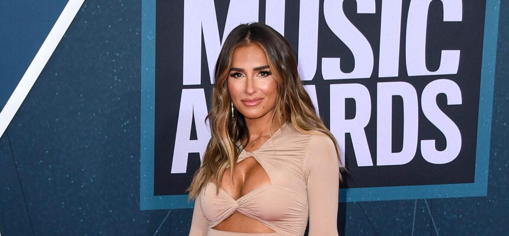 Jessie James Decker Claps Back At Haters By Flaunting Body In Black Bikini