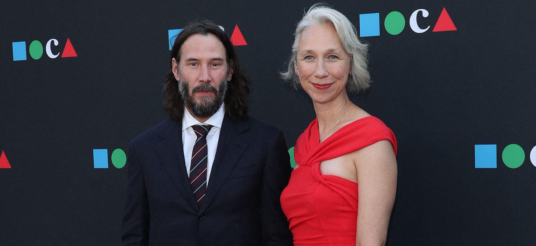 Keanu Reeves And Girlfriend Enjoy PDA Moment On The MOCA Gala Red Carpet