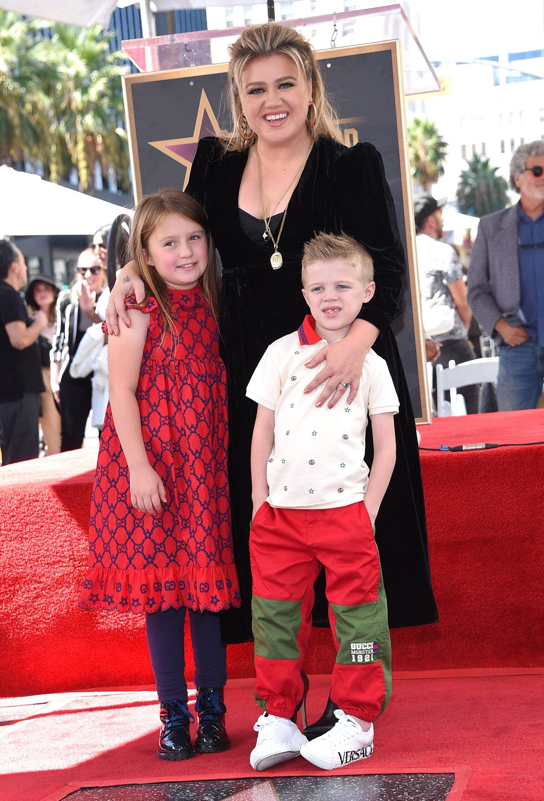 Kelly Clarkson and her kids