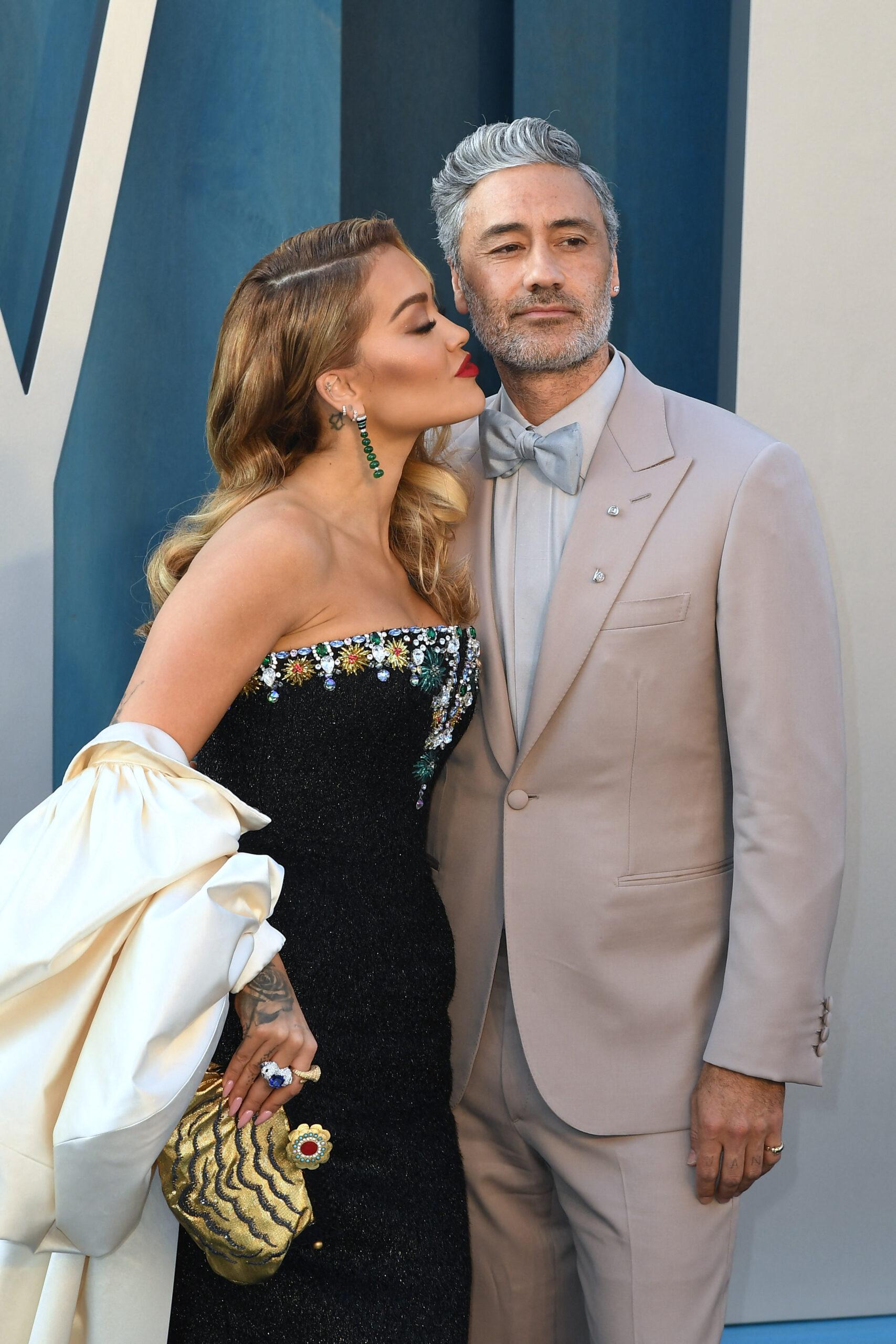 Rita Ora and Taika Waititi at 2022 Vanity Fair Oscar Party - Arrivals