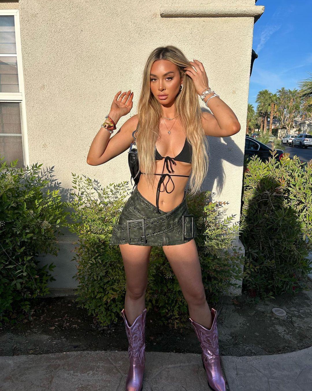 Corinne Olympios Brings The Heat To Stagecoach In Skimpy Outfit