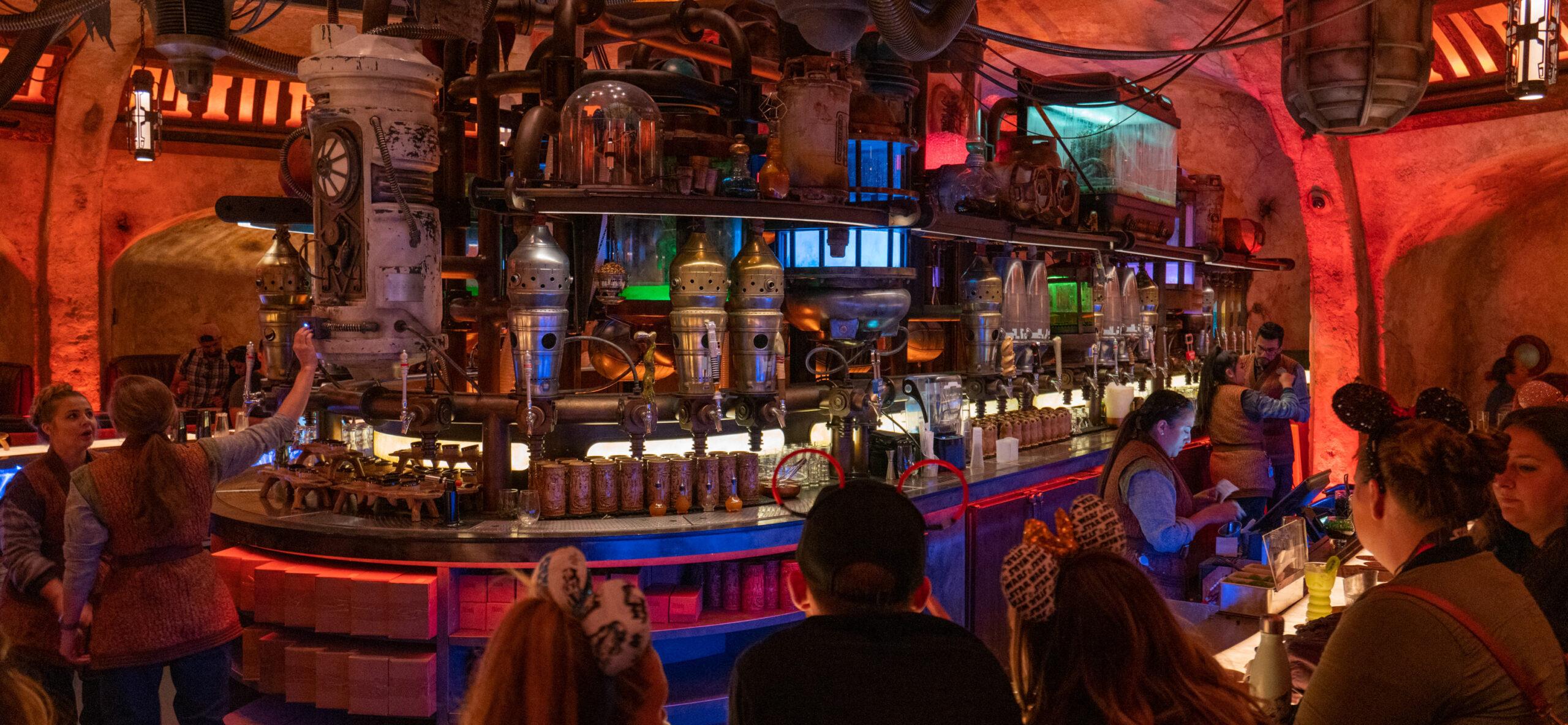 Oga's Cantina: Star Wars Bar In Disney World Galaxy's Edge - Smart