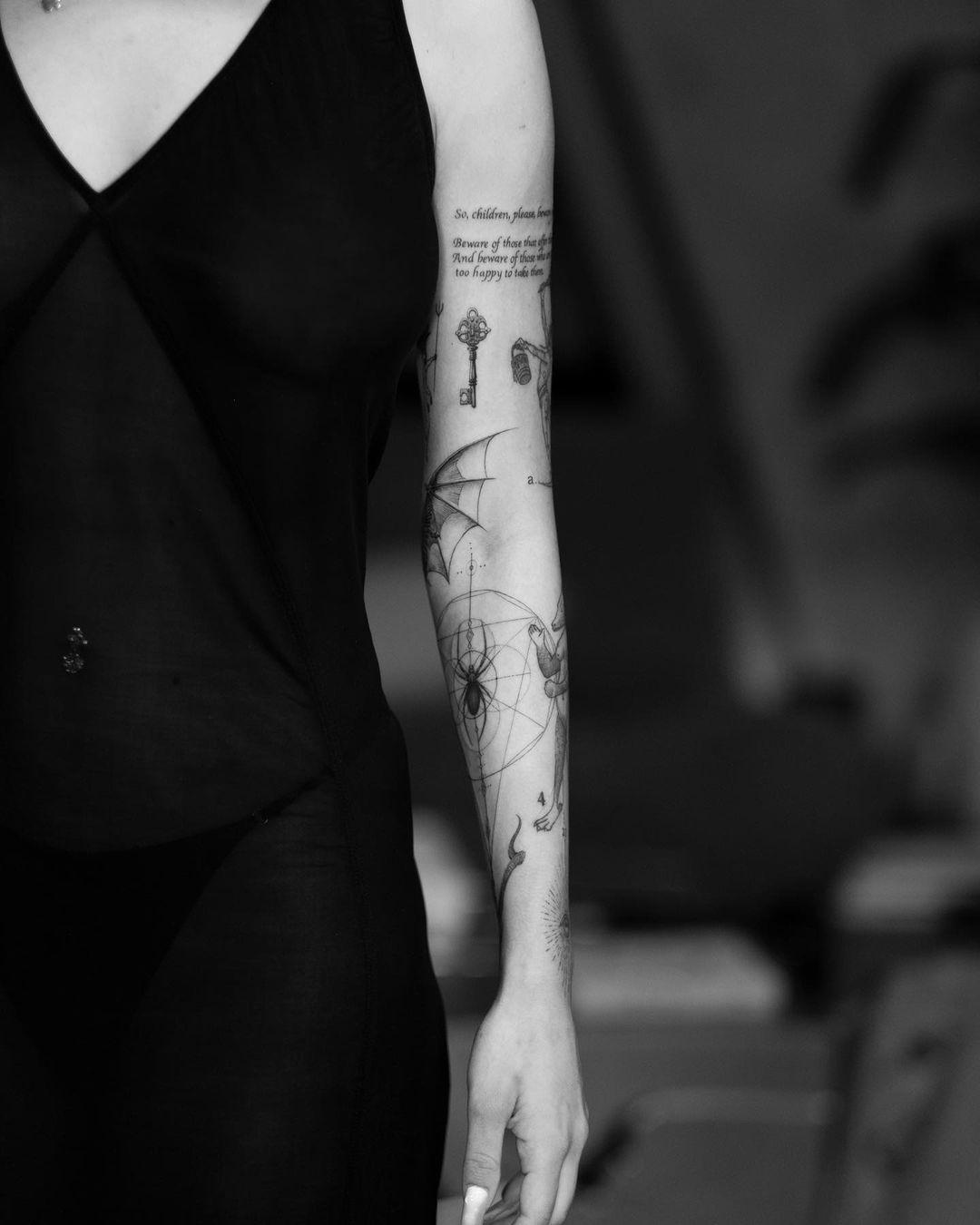 Doja Cat flaunts new arm tattoo