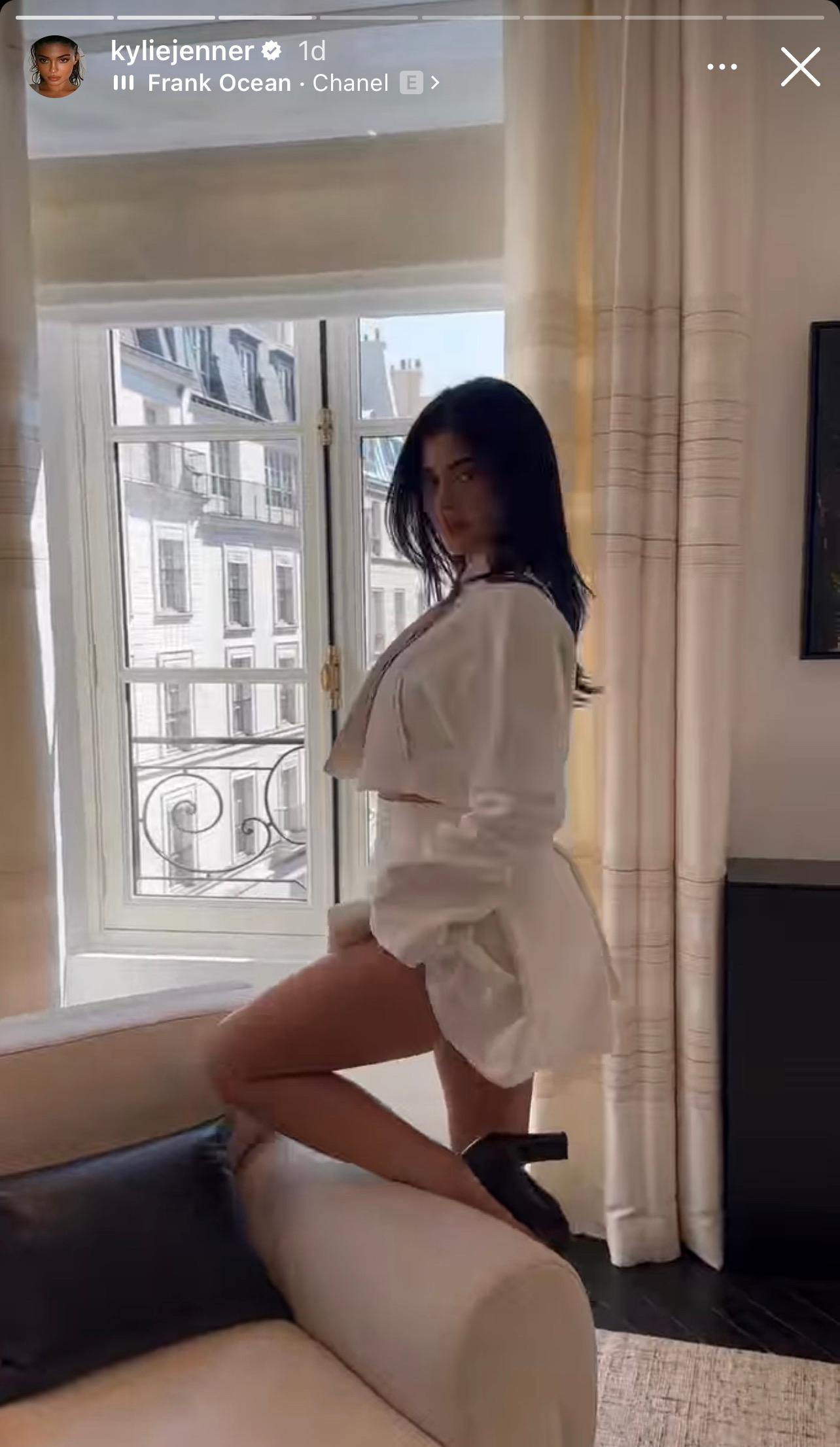 Kylie Jenner Dazzles In White Ensemble With Spotless Legs On Display In Paris