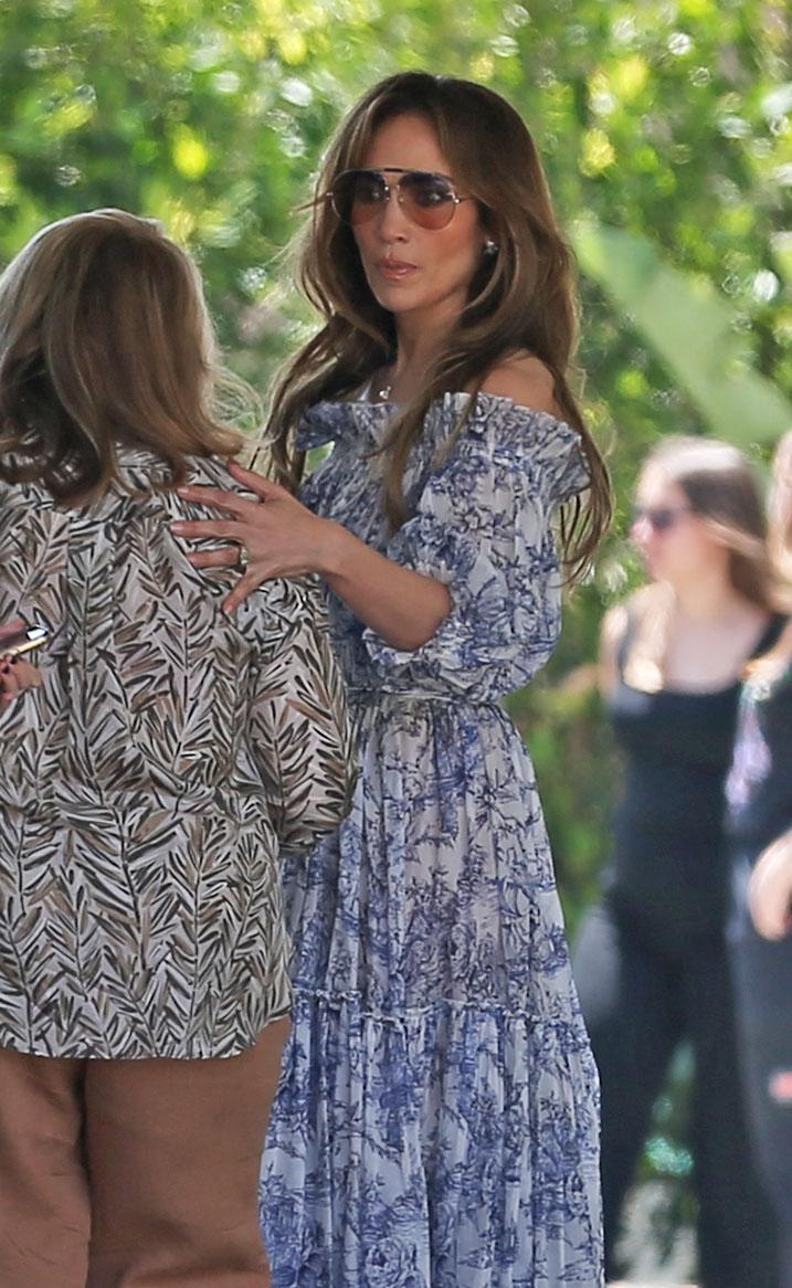 Ben Affleck and Jennifer Lopez are seen out with Ben apos s mom to celebrate Mothers day