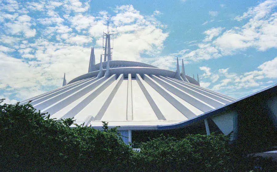 Guest Endangers Himself & Others After Breaking Rules On Space Mountain