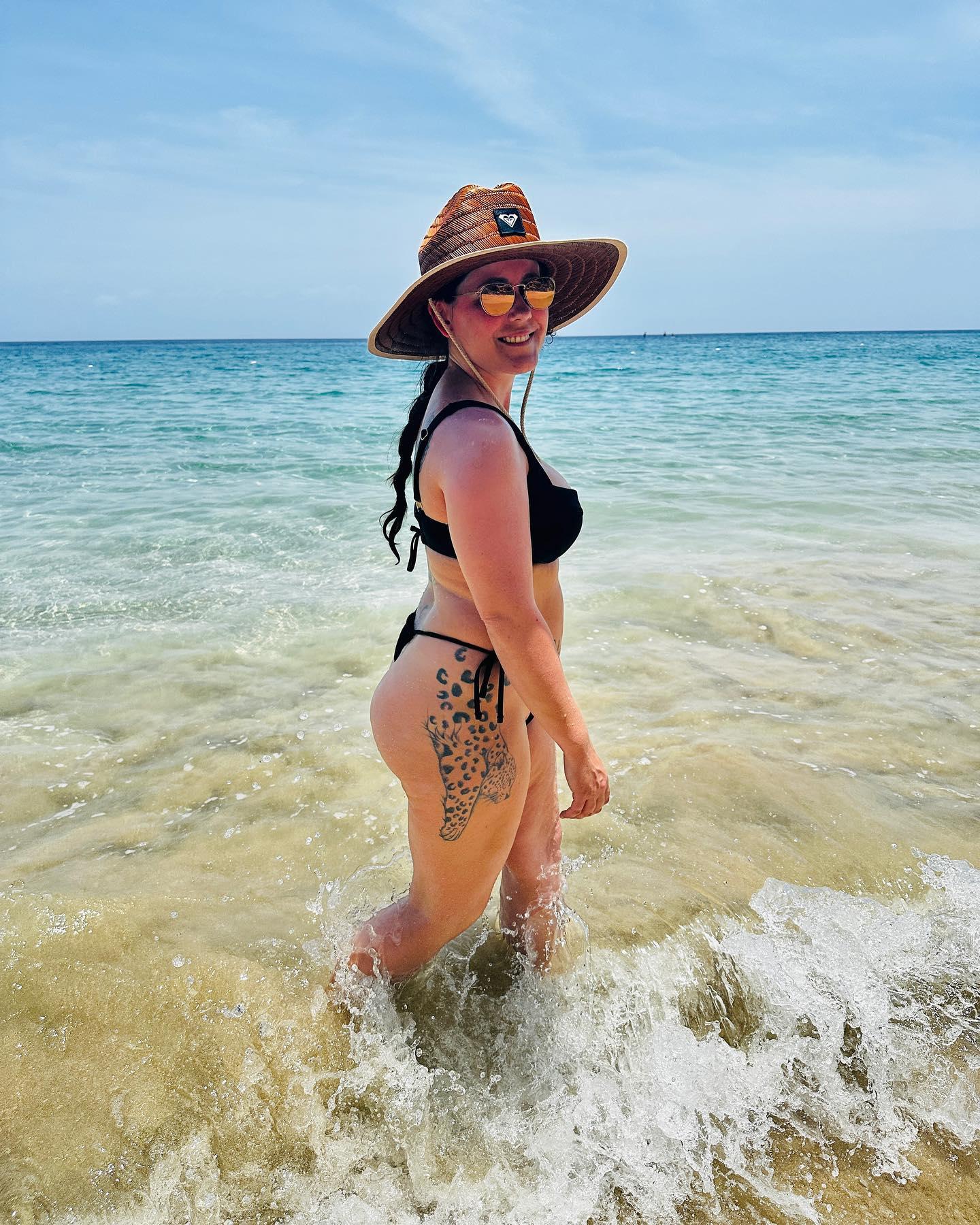 Teen Mom' Star Jenelle Evans Hits The Beach In Her Black Bikini