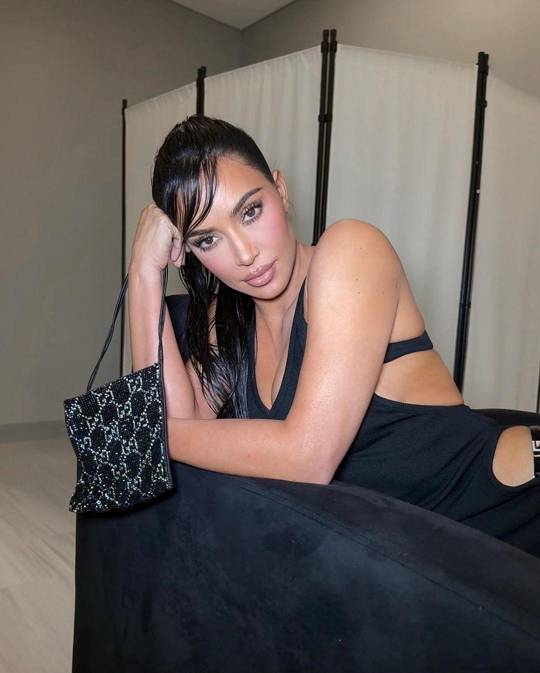 Kim Kardashian leaves fans drooling as she flaunts long legs