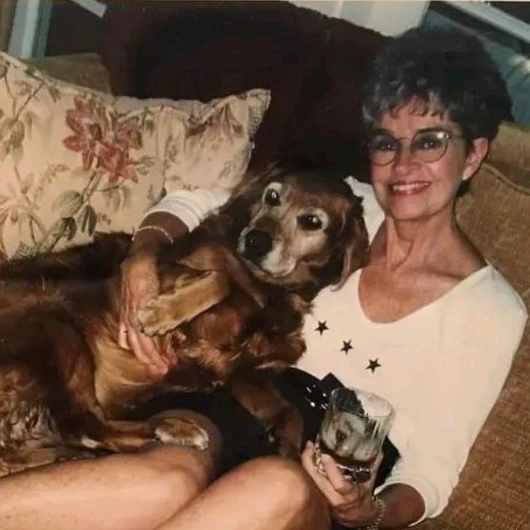 Lisa Rinna Marks Late Mom Lois' 95th Posthumous Birthday(01)