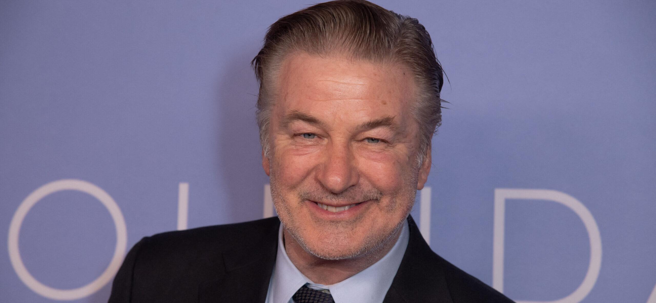 Alec Baldwin Loses Cool At “US Airlines” After Being Stuck In Plane