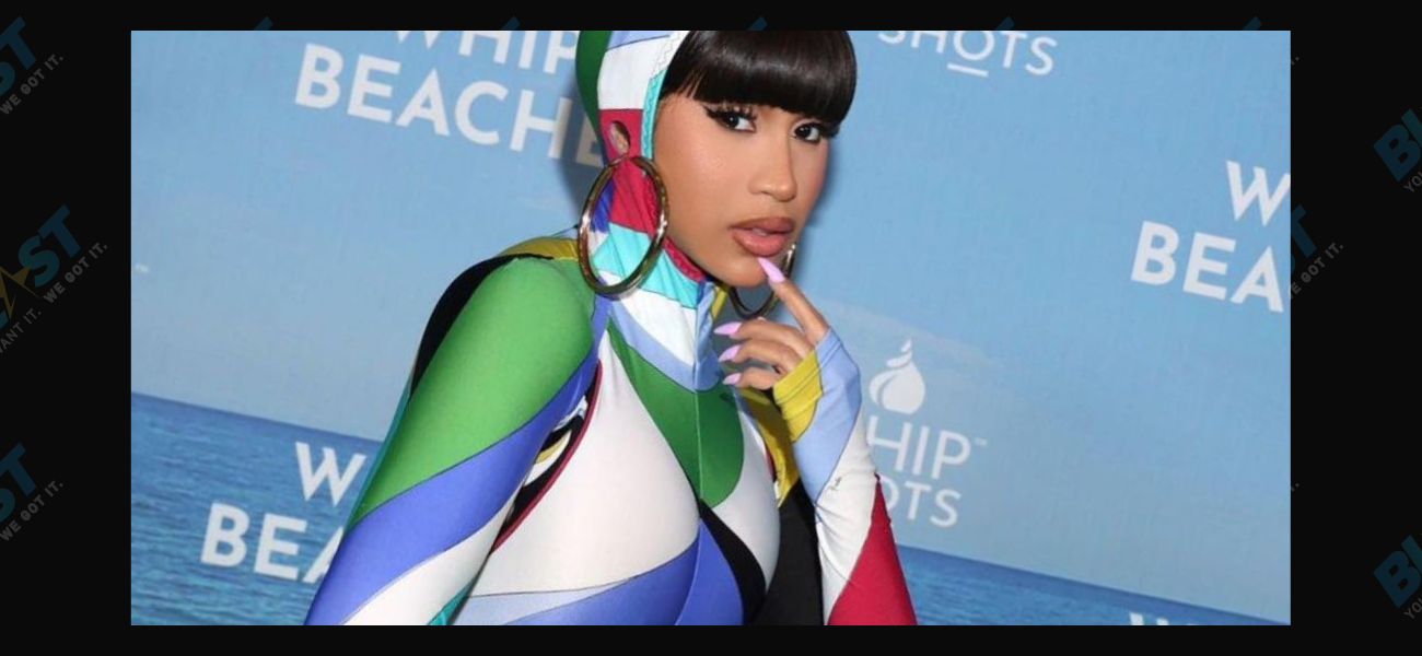 Cardi B Accused By Netizens Of Lip-Syncing Her Performance After Video of  Her Throwing Mike at a Fan Goes - video Dailymotion