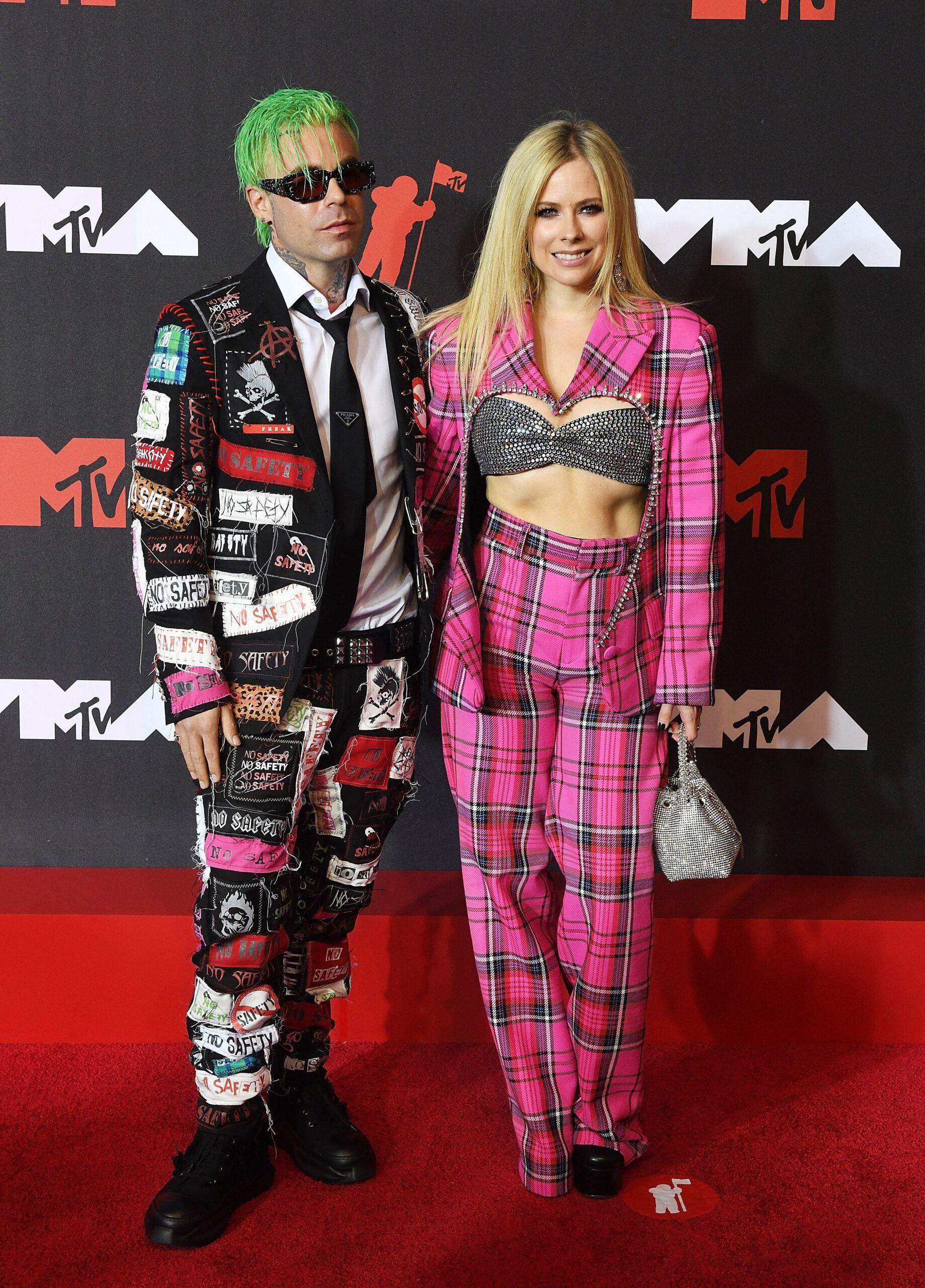 Mod Sun and Avril Lavigne at the 2021 MTV Video Music Awards