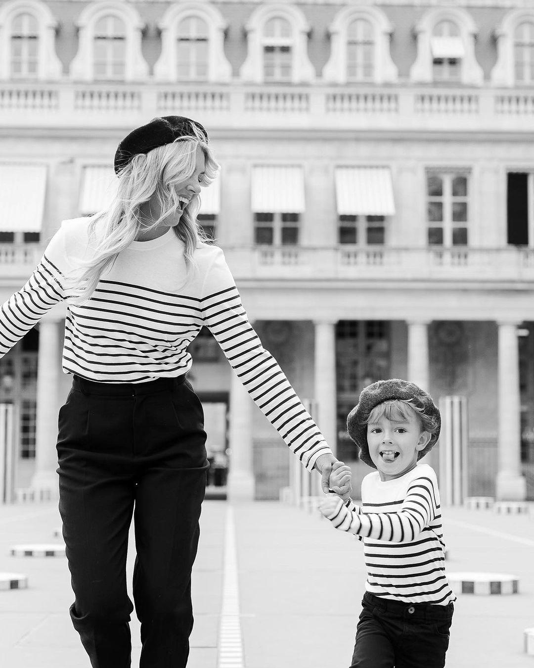 Amanda Kloots Twins With Son In THESE Stunning Paris Vacation Photos