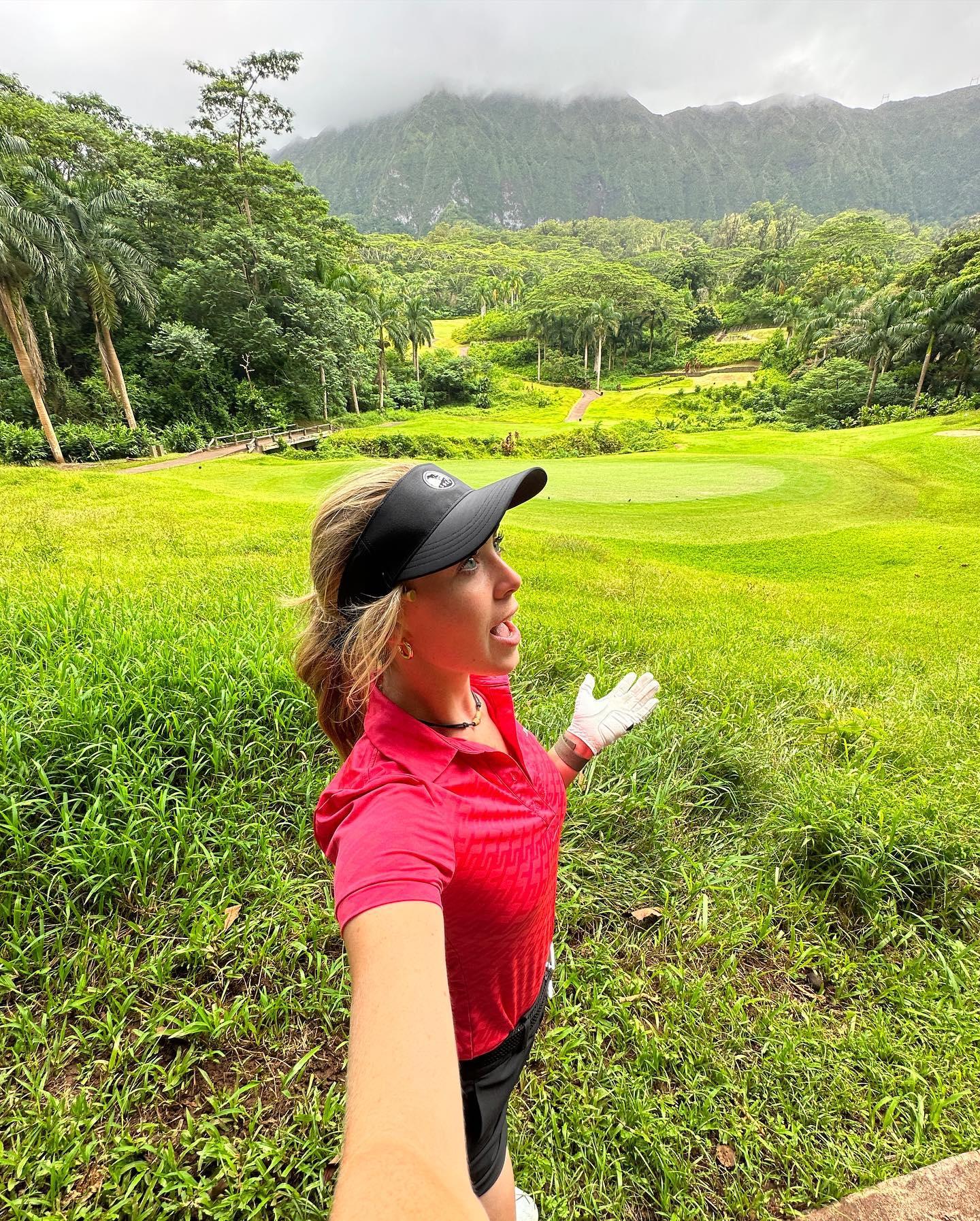 Golfer Grace Charis Teases A Cheeky View On The Green In Hawaii