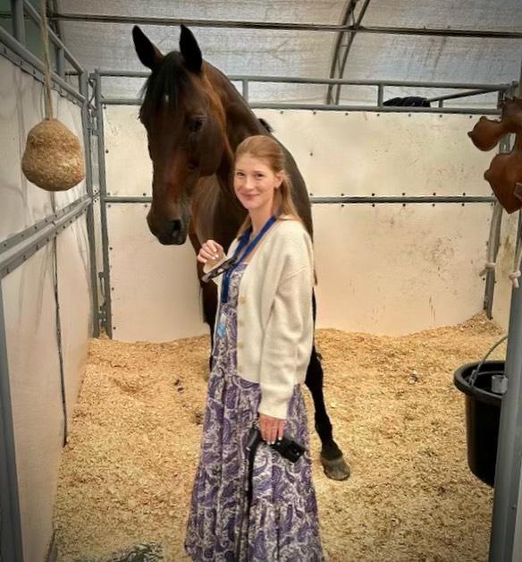 Jennifer Gates returns to equestrian competition after giving birth