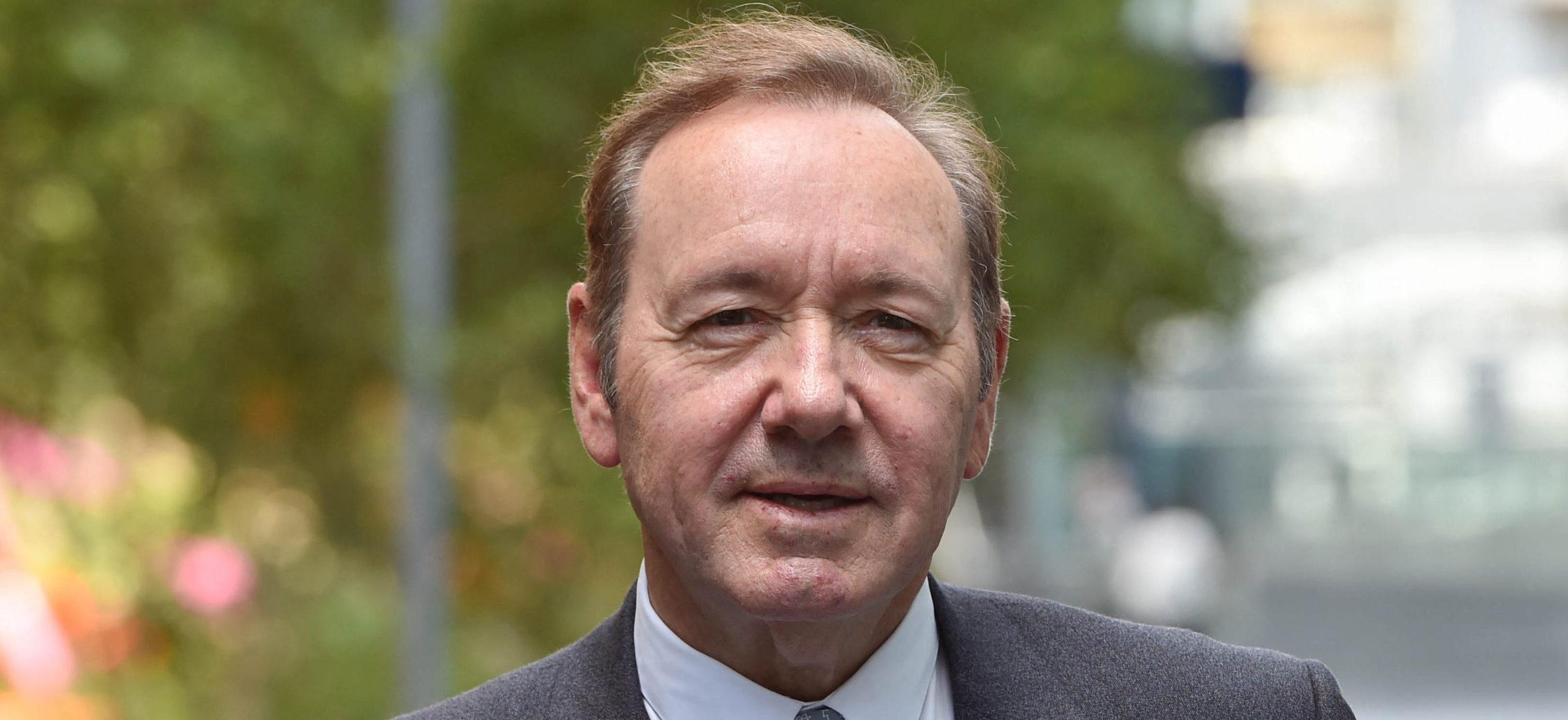 Kevin Spacey Makes Comeback With Rousing Ovation At Oxford Following Sexual Assault Charges