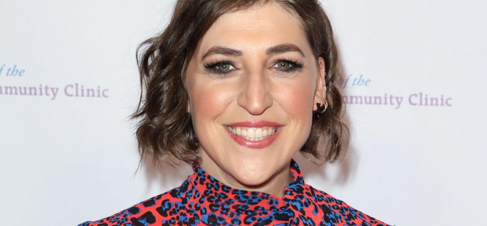 Mayim Bialik Responds To Melanie Hutsell’s Apology Over Fake Nose Controversy
