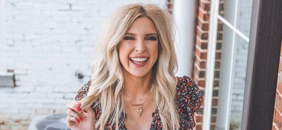 Lindsie Chrisley Opens Up About ‘Tricky Situation’ Of BF Seeking Todd Chrisley’s Blessing From Prison