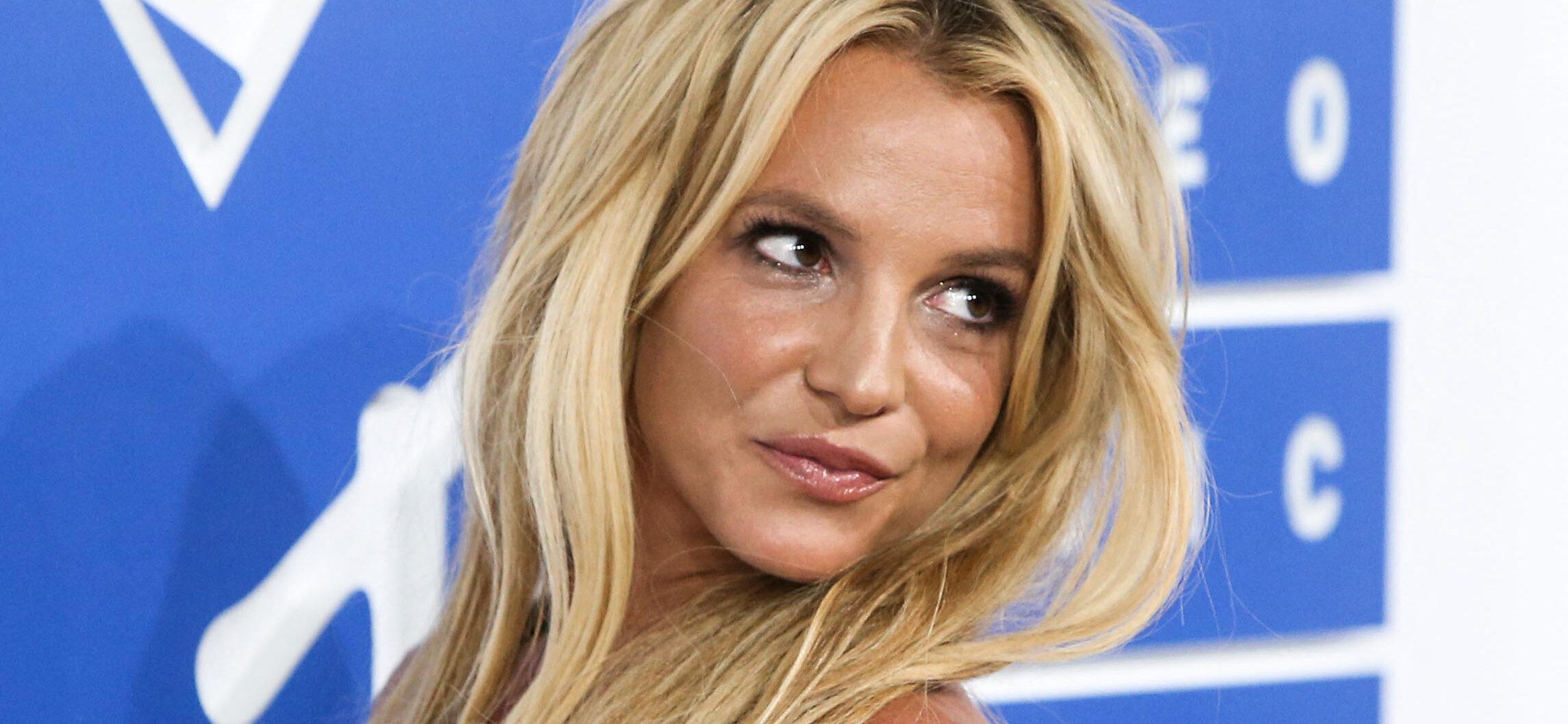 Britney Spears’ Childhood ‘Christina Sucks, Brit Rules’ Door Could Fetch Over $20K At Auction 