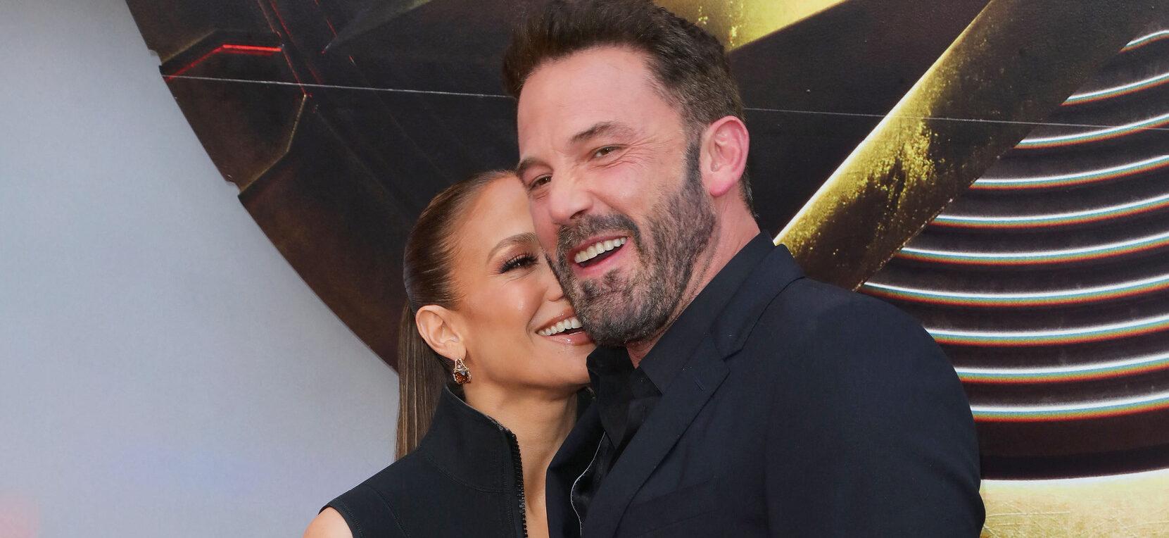 Jennifer Lopez shows Ben Affleck some love