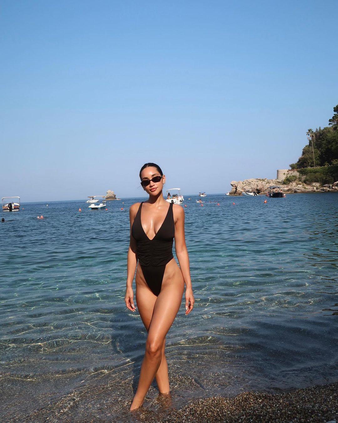 'Bachelor' Alum Victoria Fuller Shows Major Skin In Black Bathing Suit