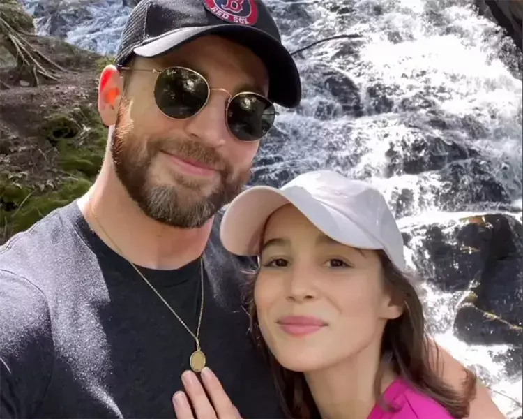 Chris Evans and wife Alba Baptista