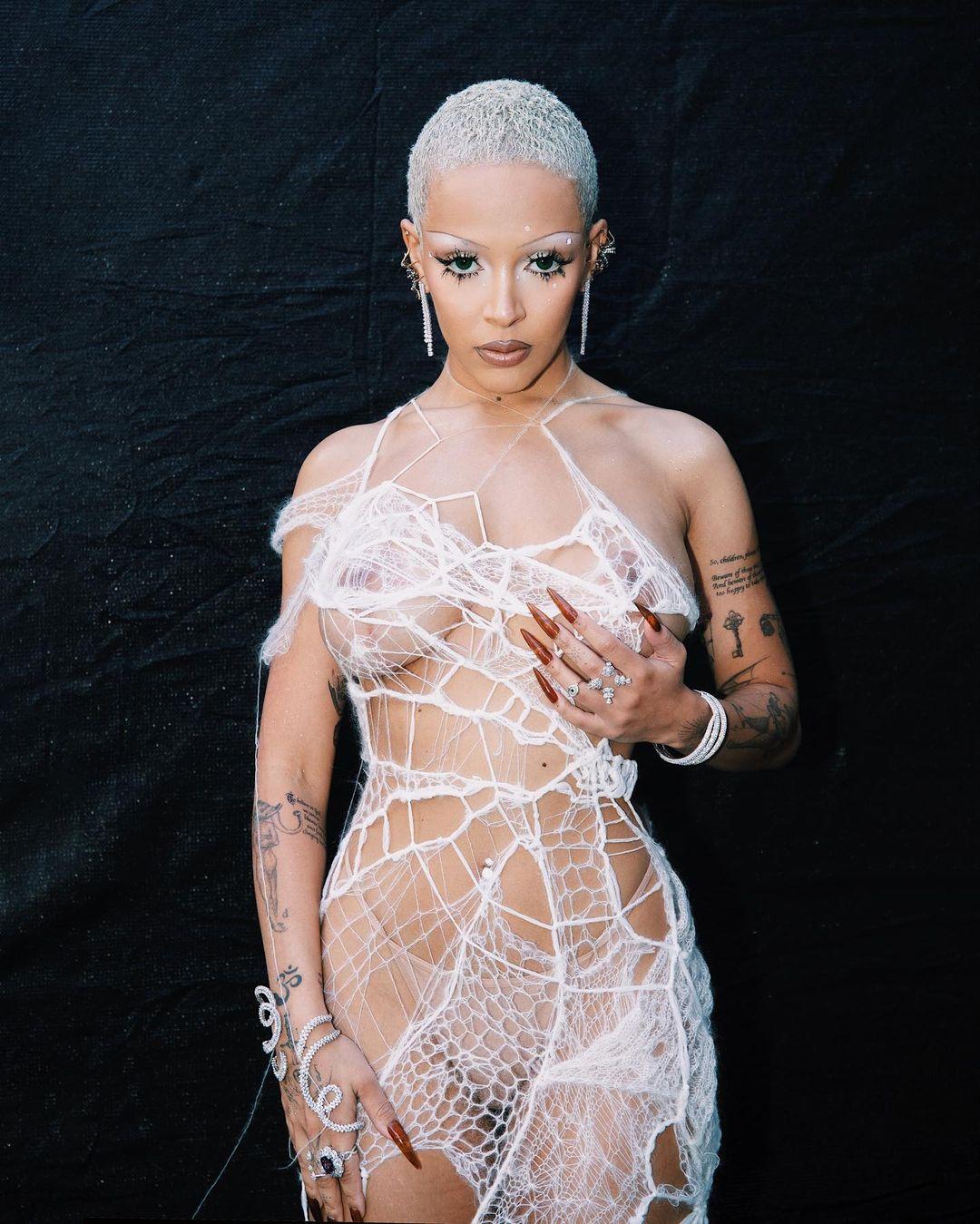 Doja Cat Fans Want To Be The Spider On Her Sheer Web Ensemble At The VMA's