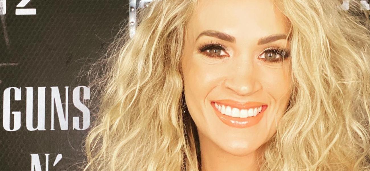 Carrie Underwood In Glitter Shorts Flaunts Killer Legs