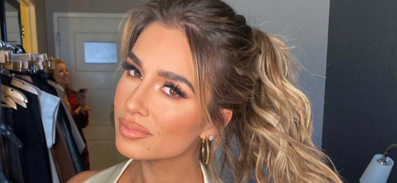 Jessie James Decker In Her Many Bikinis Says Go Nuts