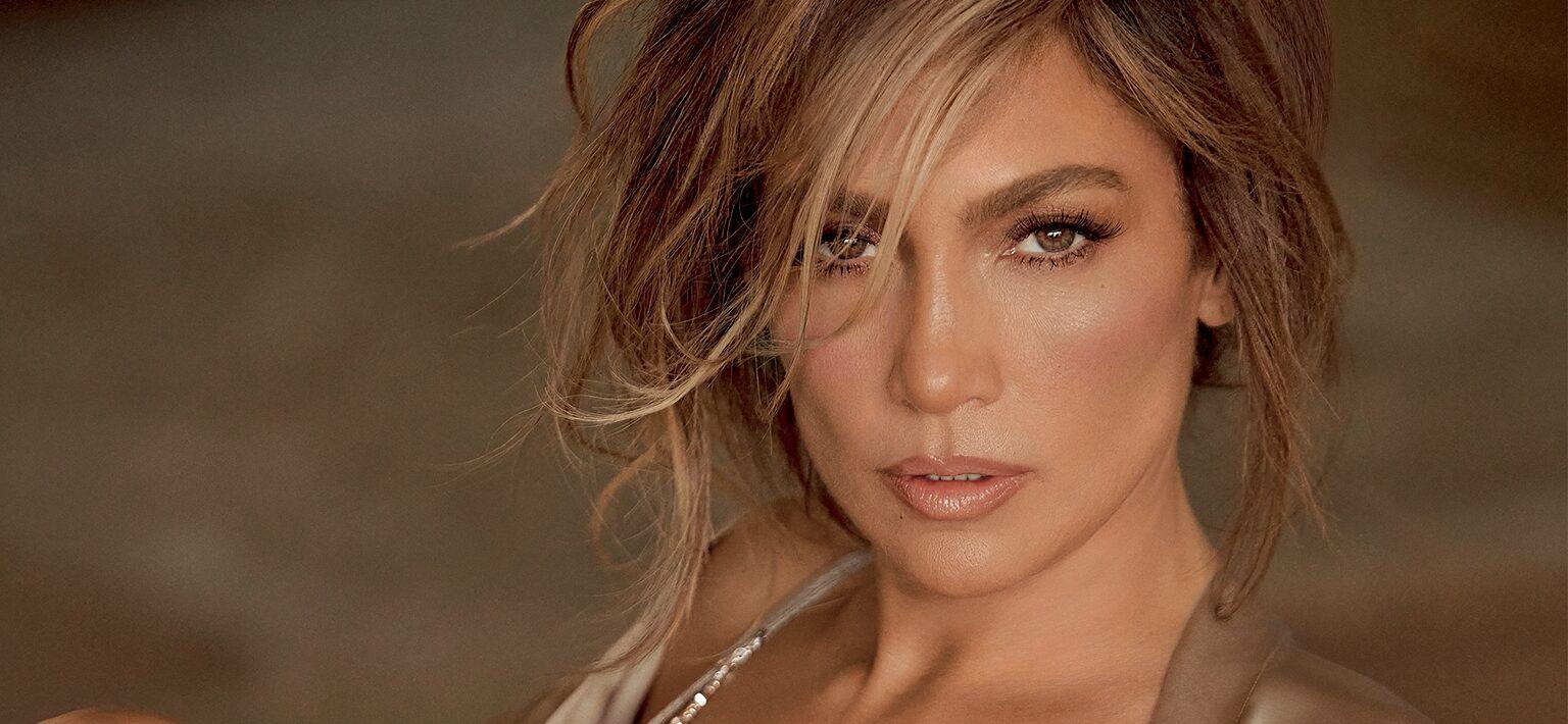 Jennifer Lopez Strips Down to Her Underwear in New Intimissimi Campaign