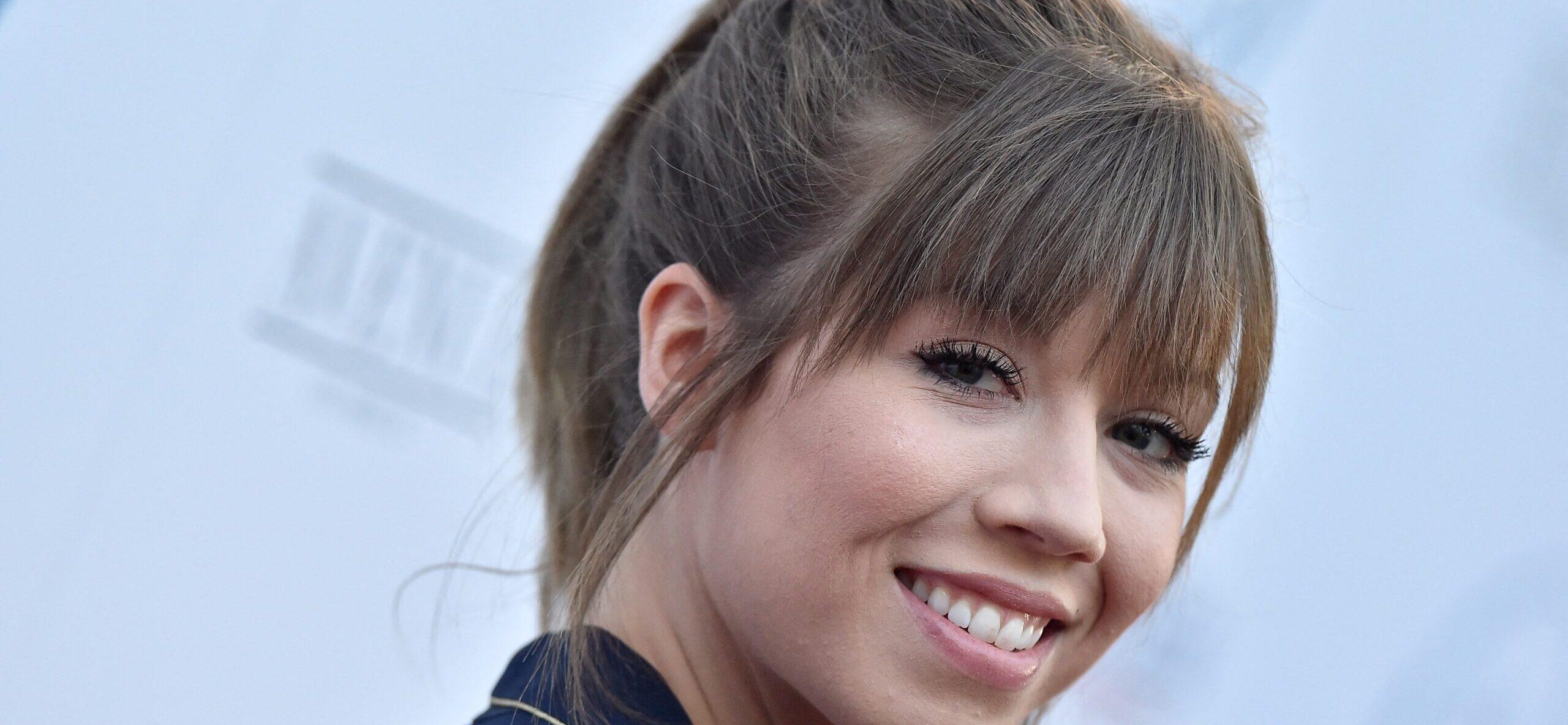 Jennette McCurdy Opens Up About Her Struggle With Acne: ‘Capital S Struggling’