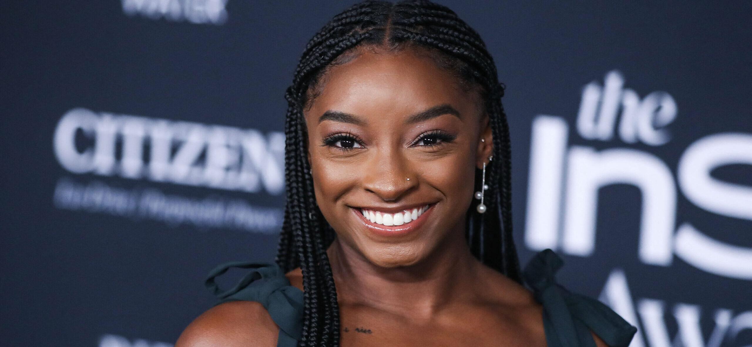 Simone Biles In Her ‘NFL Sideline Era’ Spotted At Packers Game