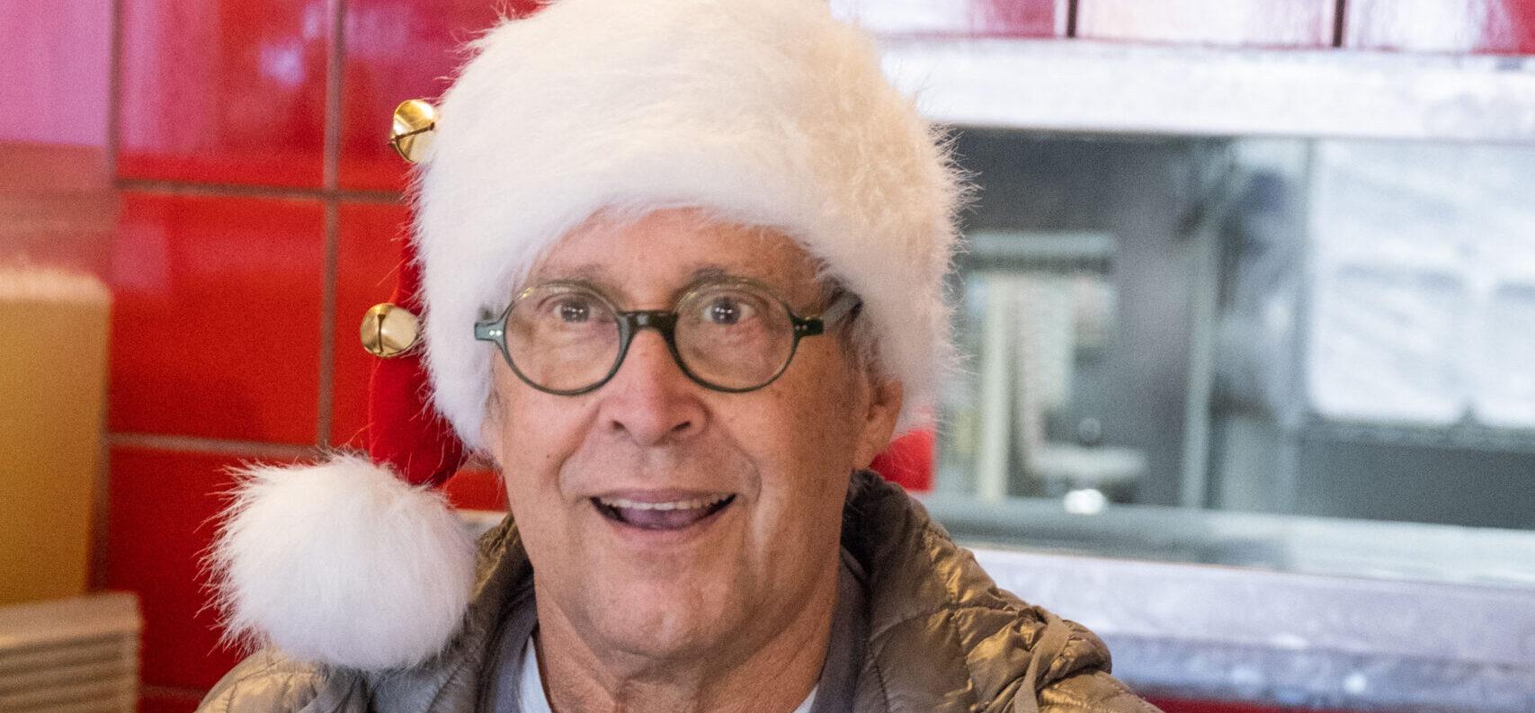 Chevy Chase Makes Special Appearance At Family’s ‘Christmas Vacation’ House