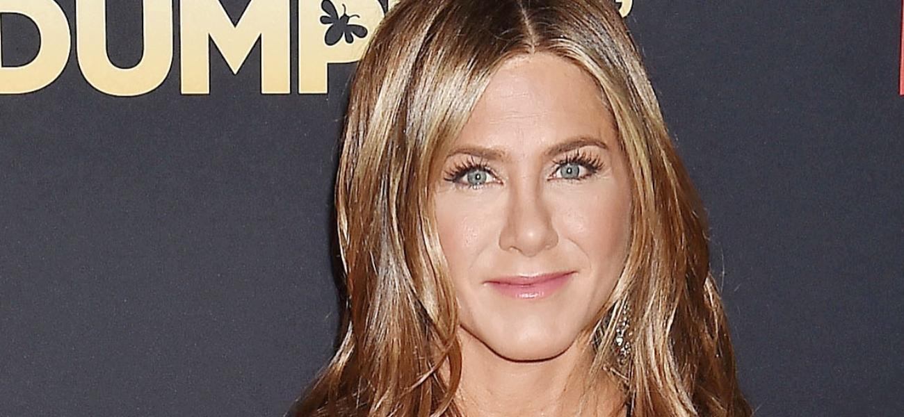 Jennifer Aniston In Stretchy Underwear Shows ‘Love At First Sight’
