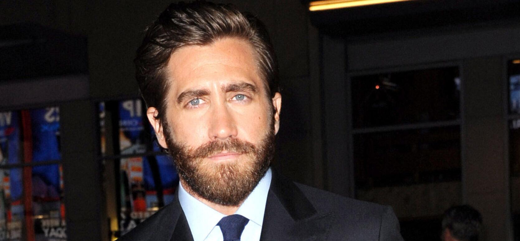 Jake Gyllenhaal’s Dad, Stephen, Files For Divorce From Wife Of 11 Years