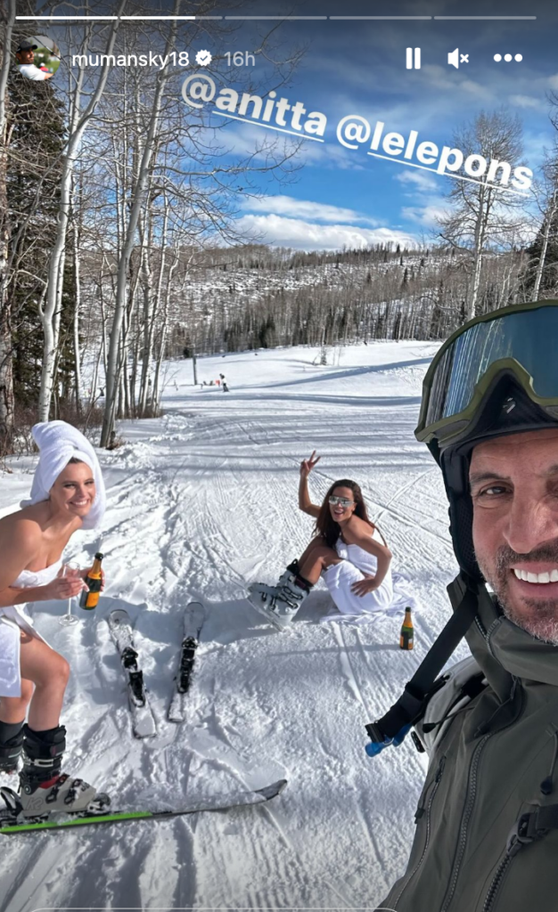Mauricio Umansky & LeLe Pons Go Skiing In Nothing But Towels